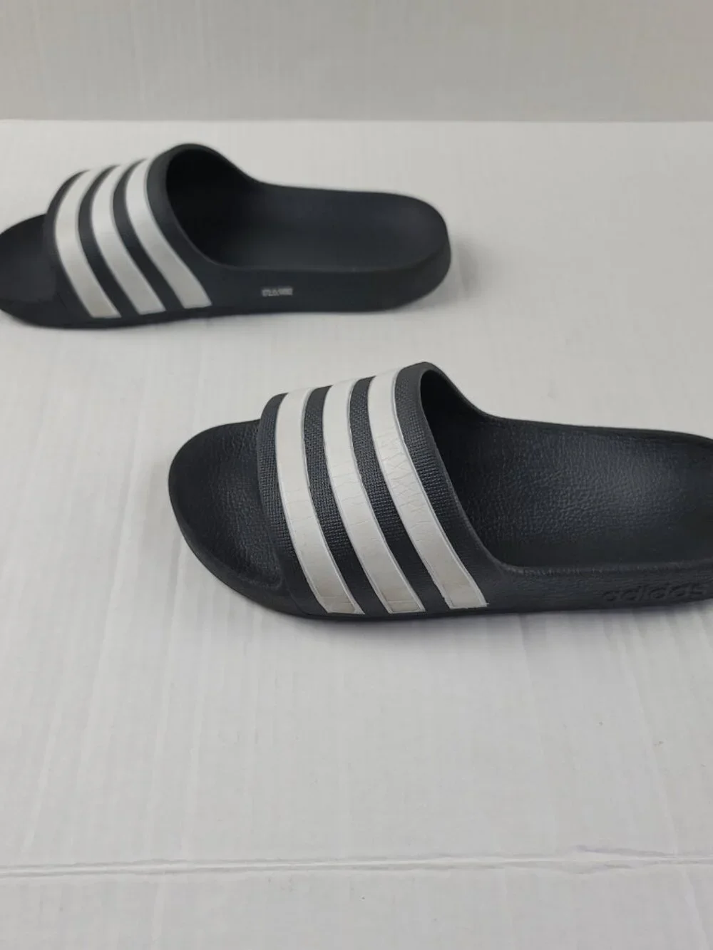 Adidas Adilette Aqua Slides Black White Youth Size 4 Cloudfoam Slip On Sandals